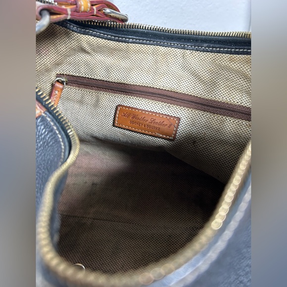 Vintage Dooney & Bourke Black Pebbled All Weather Leather Hobo Shoulder Handbag - Picture 11 of 14